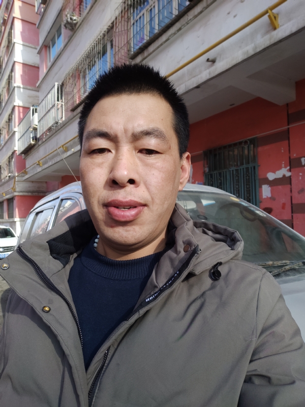 华哥的第一张照片--新疆交友中心