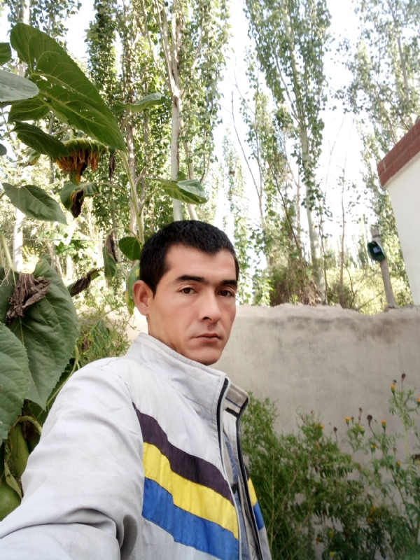 走自己的路的第二张照片--新疆987交友网
